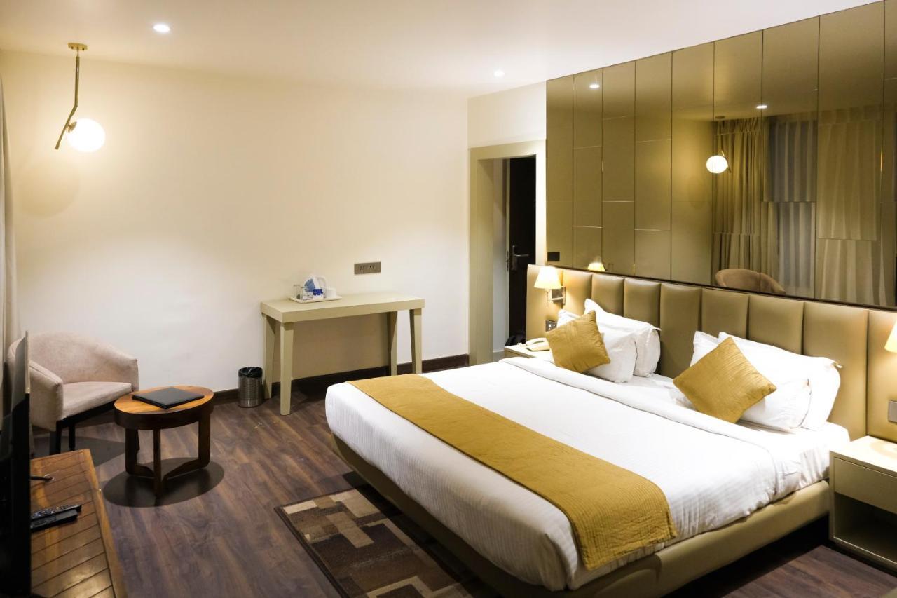 The Wallflower Hotel Kota  Ngoại thất bức ảnh
