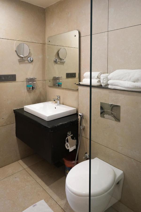 The Wallflower Hotel Kota  Ngoại thất bức ảnh